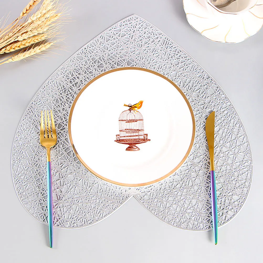 

6 Pcs Heart Shaped Dining Mat PVC Placemat Anti Skid Elegant Place Mat Decorative Table Home Restaurant Banquet Wedding