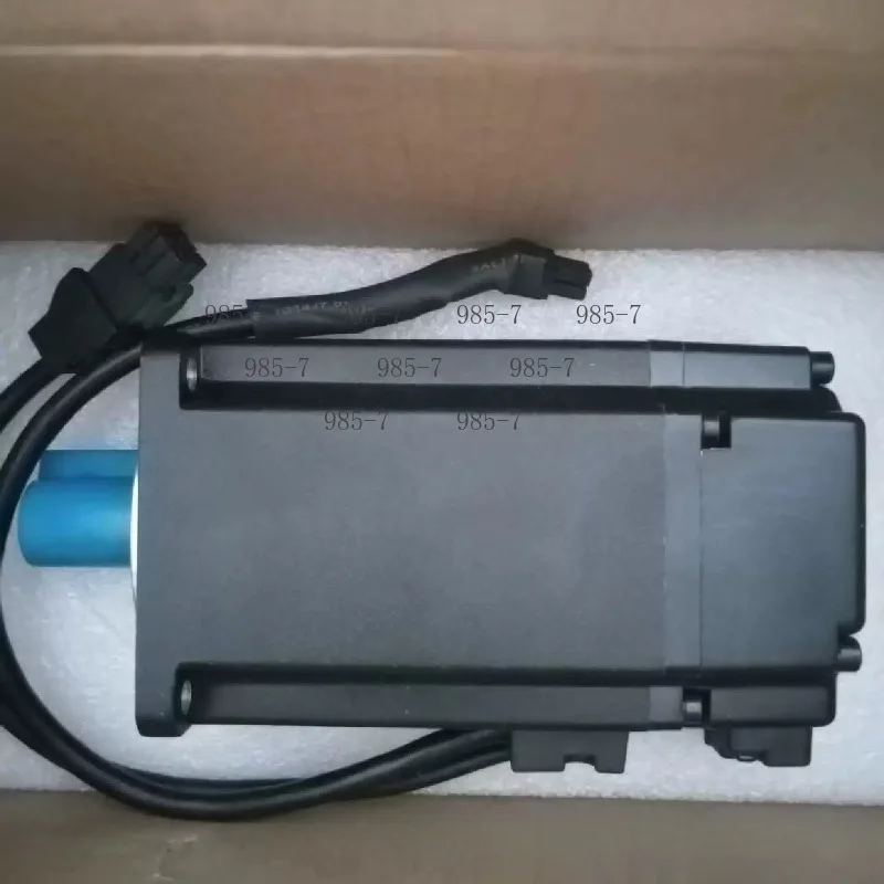 750W AC Servo Motor, 220V 3000rpm 2.39NM with Keyway and Oil Seal