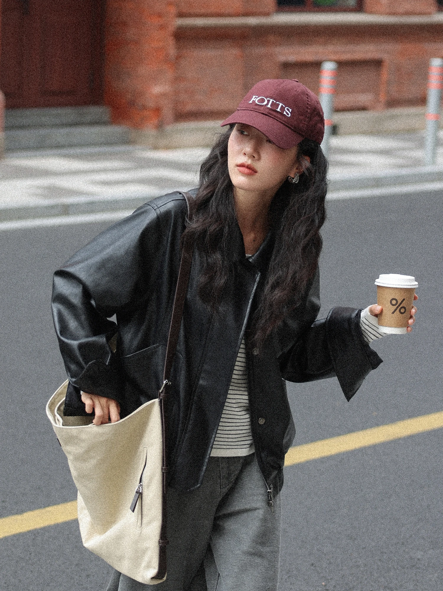 

Cool Bla Leather Jaet Women's Motorcycle Sle Spring Winter New Arrival Faion Sensation Small Size Streetwear Top