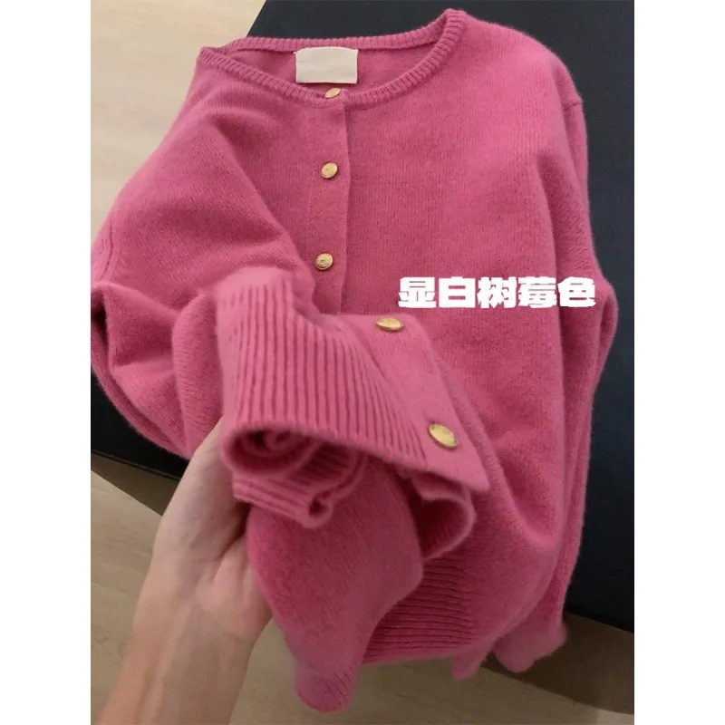 

Highly Recommended! Autumn & Winter Raspberry-Colored Hot-Selling Wool Knit Cardigan with Gold Buttons: High-End Soft Women's Sw