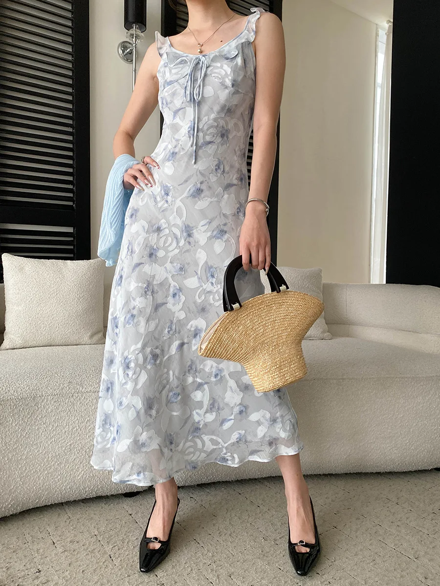 Frühlings- und Sommer-Set für Damen: Rüschenkleid mit Schnürung und Blumenmuster sowie Strickjacke – Detail 22