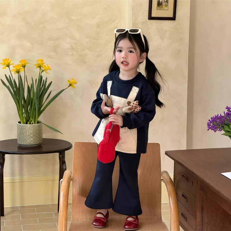 

Новая весенняя коллекция 2026: Милая толстовка для девочек с эффектом двухслойности, цветными блоками и 3D-куклой, с круглым вырезом