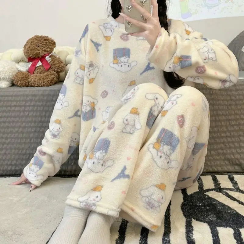 

Sanrio Cinnamoroll женские пижамные комплекты Kawaii мультфильм зимняя теплая одежда для сна с длинными рукавами брюки ночная рубашка Y2K фланелевая домашняя одежда