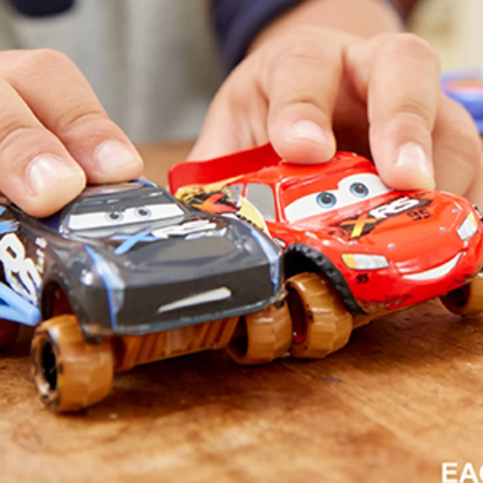 Disney Pixar Cars Xrs Mud Racing Serie Voertuig Assortiment Bliksem Mcqueen 1:55 Schaal Metalen Gegoten Voertuig Speelgoed Voor Kinderen