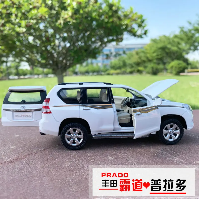 1:32 TOYOTA LAND CRUISER PRADO Alloy Metal Sound and light Car Model Toys With Pull Back For Kids Birthday Gifts A177