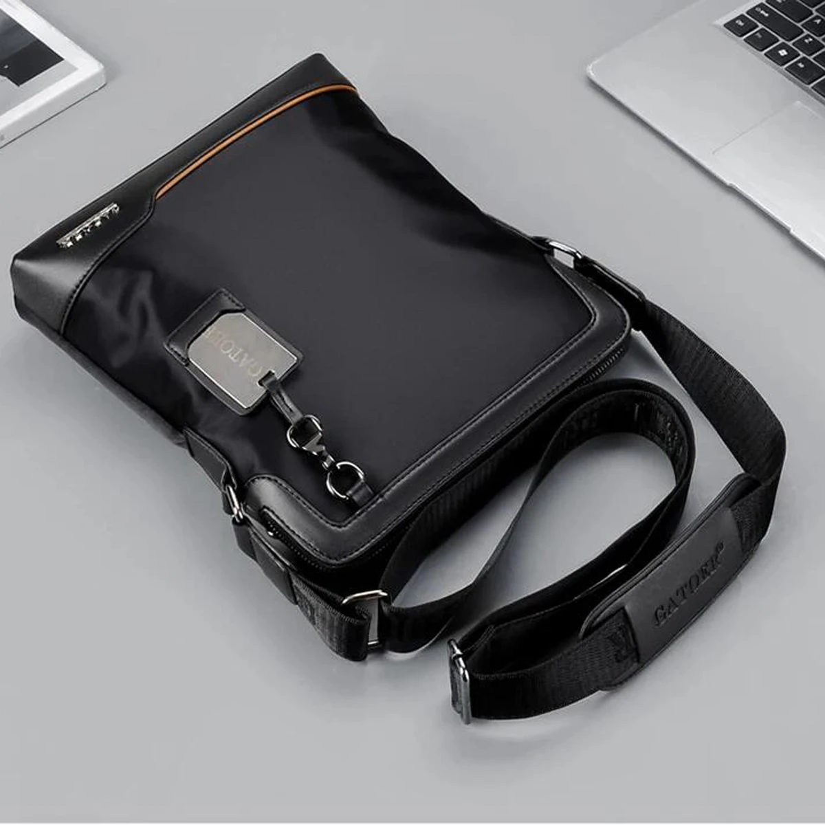 Brand Men's Shoulder Bag Waterproof Oxford Cloth Small Bag High Quality Casual Messenger Crossbody Bag Male Travel Strap Bag