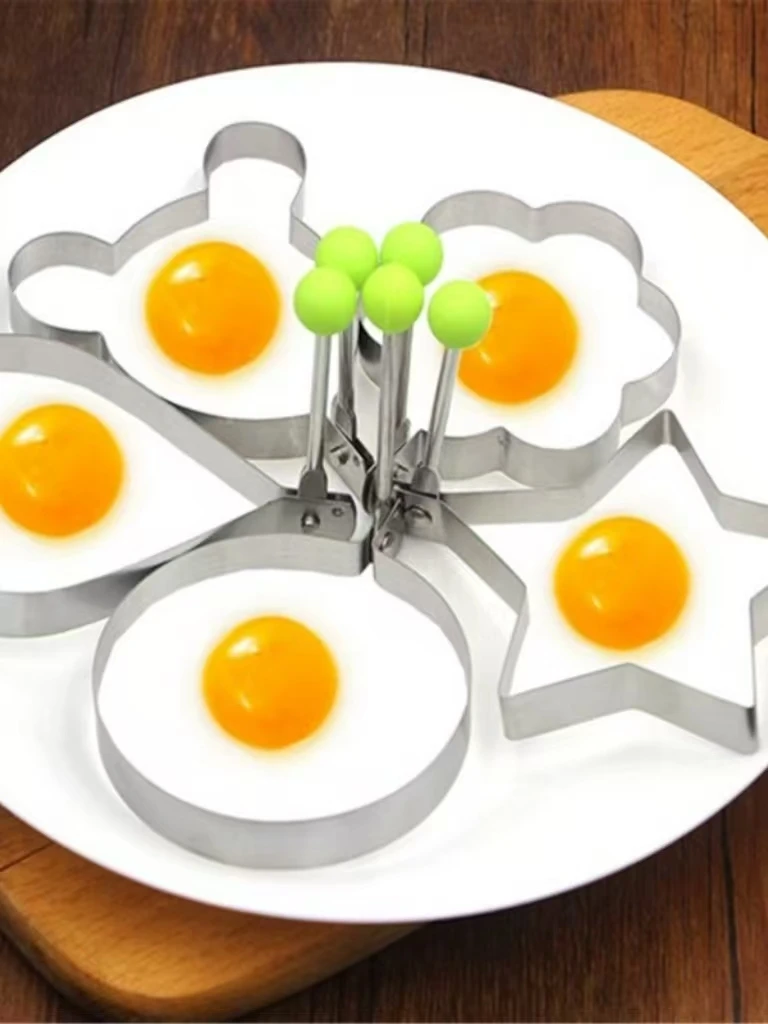 Heart-shaped egg frying mold, stainless steel thickened poached egg pancake maker, creative egg frying model, household egg fryi