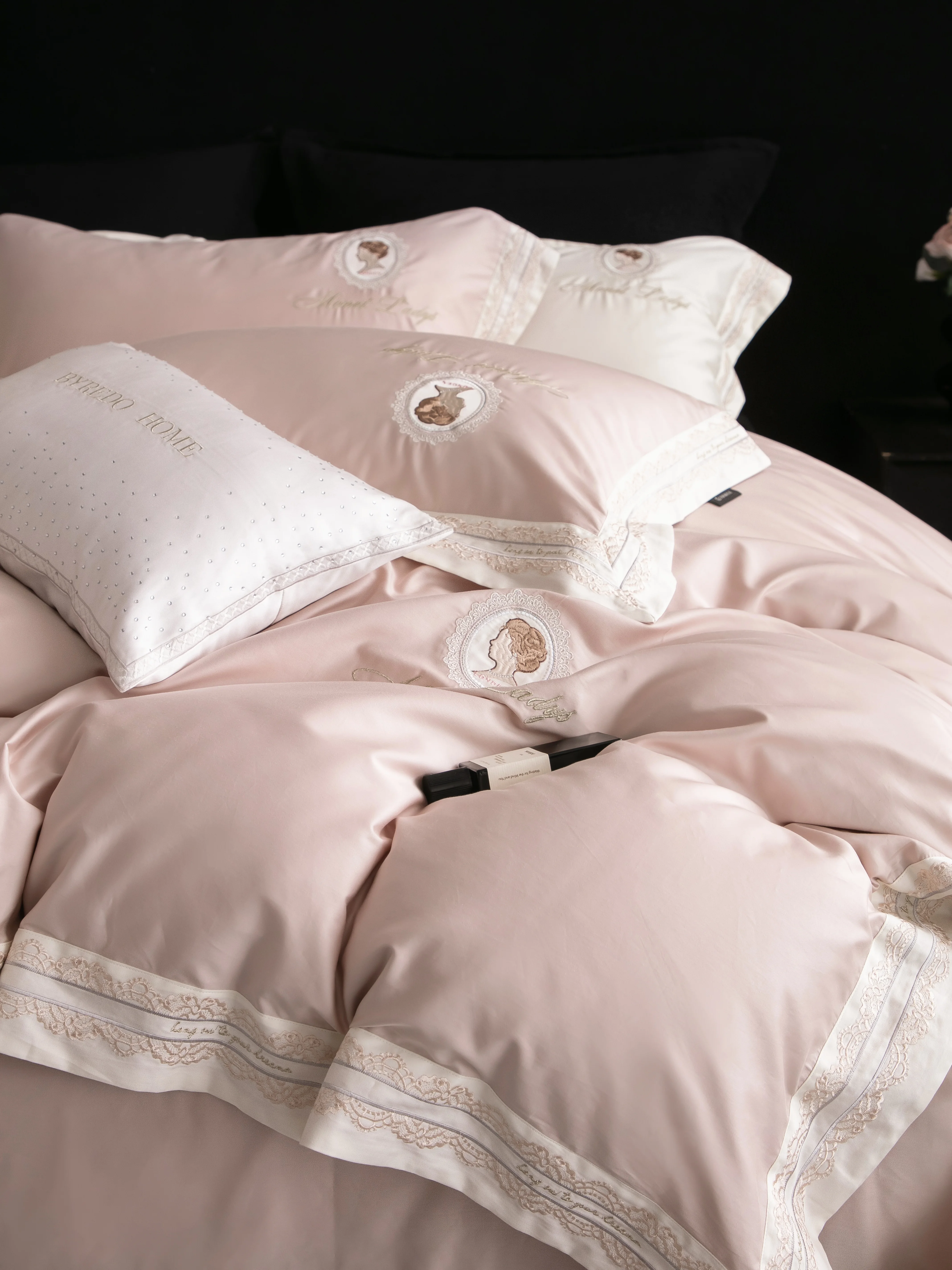 French‑Style Solid Color 100% Cotton Bedding Set 4Pcs, Soft Quilt Cover 220×240, Minimalist Bedroom Decor