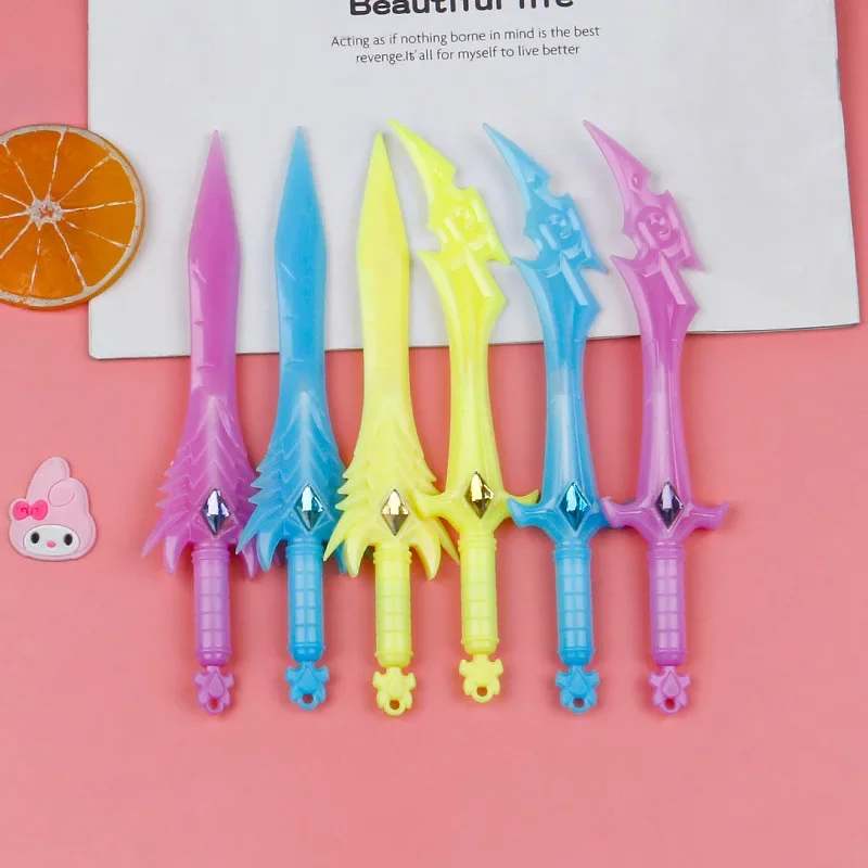 

50 шт., новая ручка унисекс с героями мультфильмов, милый большой нож, меч, оружие, креативная ручка с черной водой, 0,5 мм, студенческие канцелярские принадлежности для письма