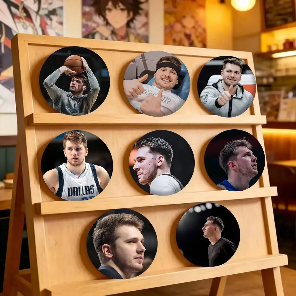 Basketball Star Luka Doncic 25mm 32mm 44mm 58mm 75mm Brooches Badges Pins for Accessories Gift