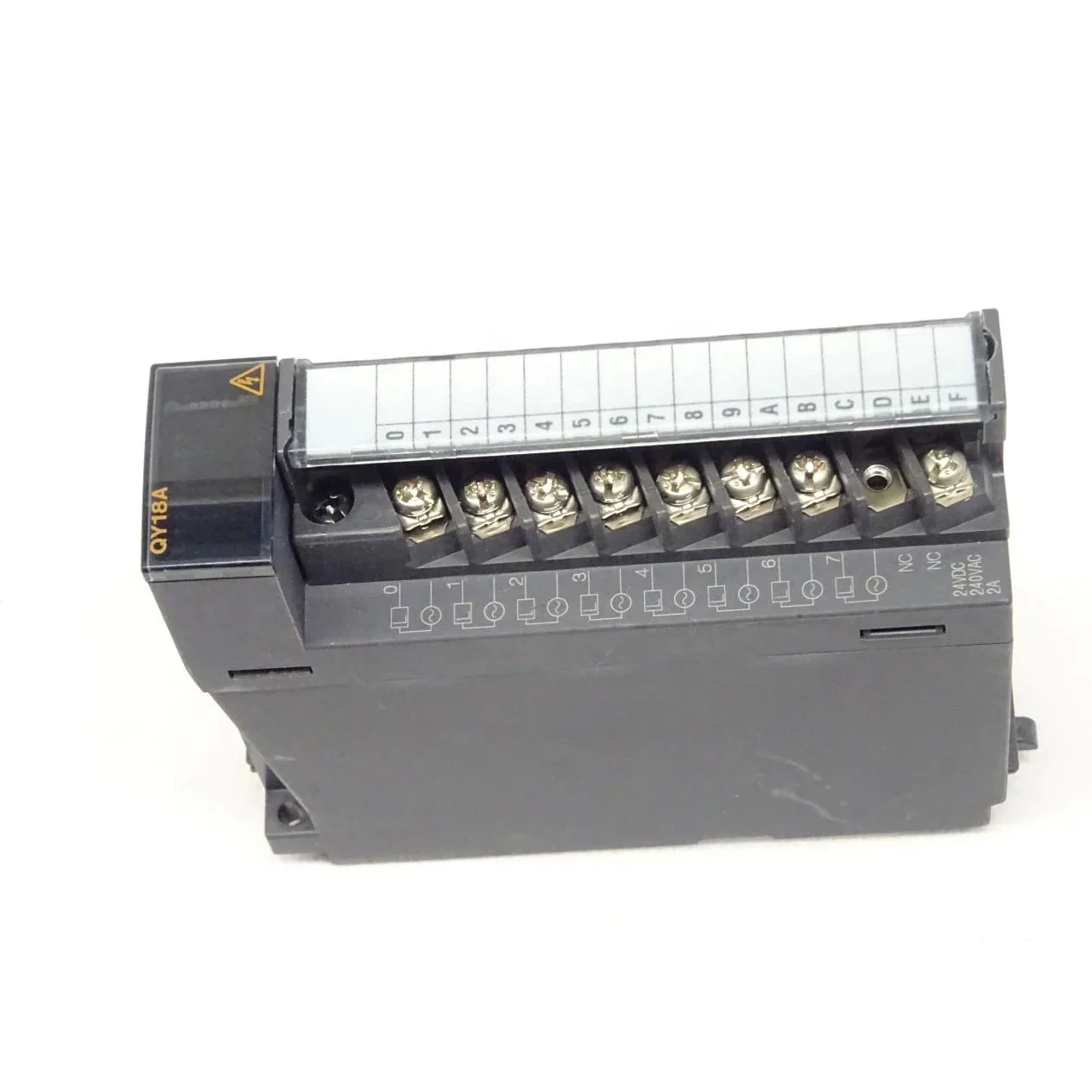 

Popular Plc Controller Module QY10 QY40P QY41P Industry Plc Control Equipment QY50QY80 QX40-S QY18A Controller