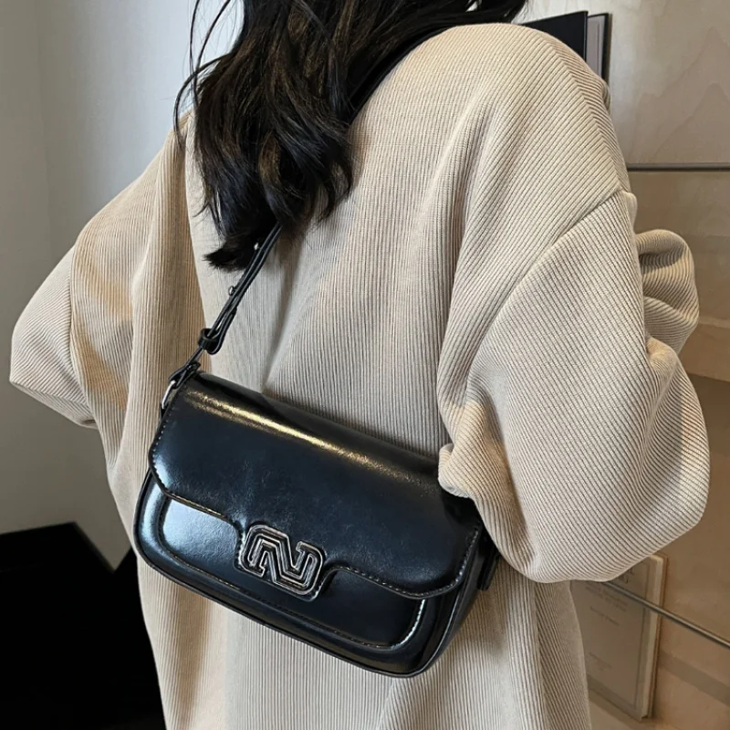 

Ladies Crossbody-Bag Crafted From Premium Leather Featuring Trendy Paris Vintage Daily Refined Look​