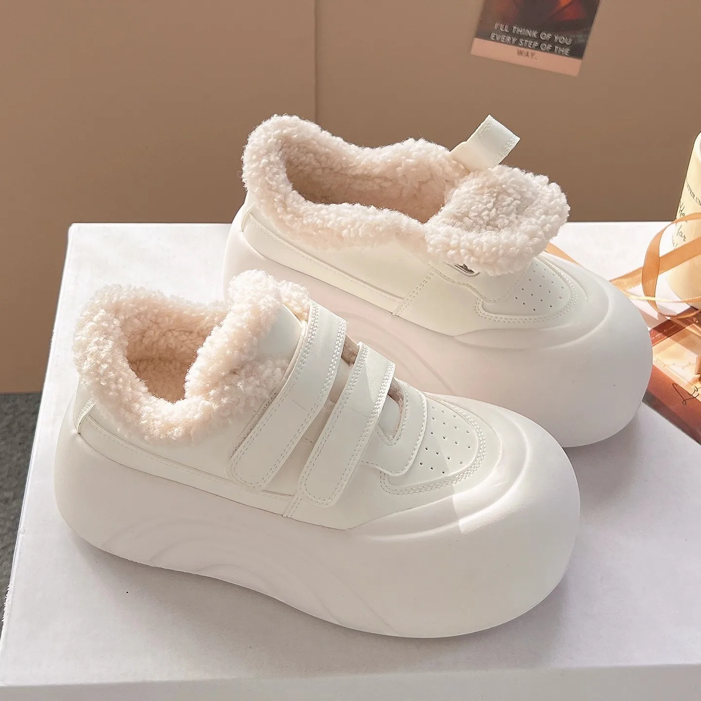 

Женские спортивные брюки с широкими штанинами на флисовой подкладке, в комплекте с зимними хлопковыми ботинками, повседневные, спортивные, на плоской подошве.