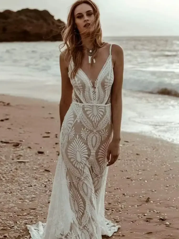 Beach V-neck Mermaid Wedding Dresses  Spaghetti Straps Lace Floor Length  Bridal Gown with Train Vestido de novia