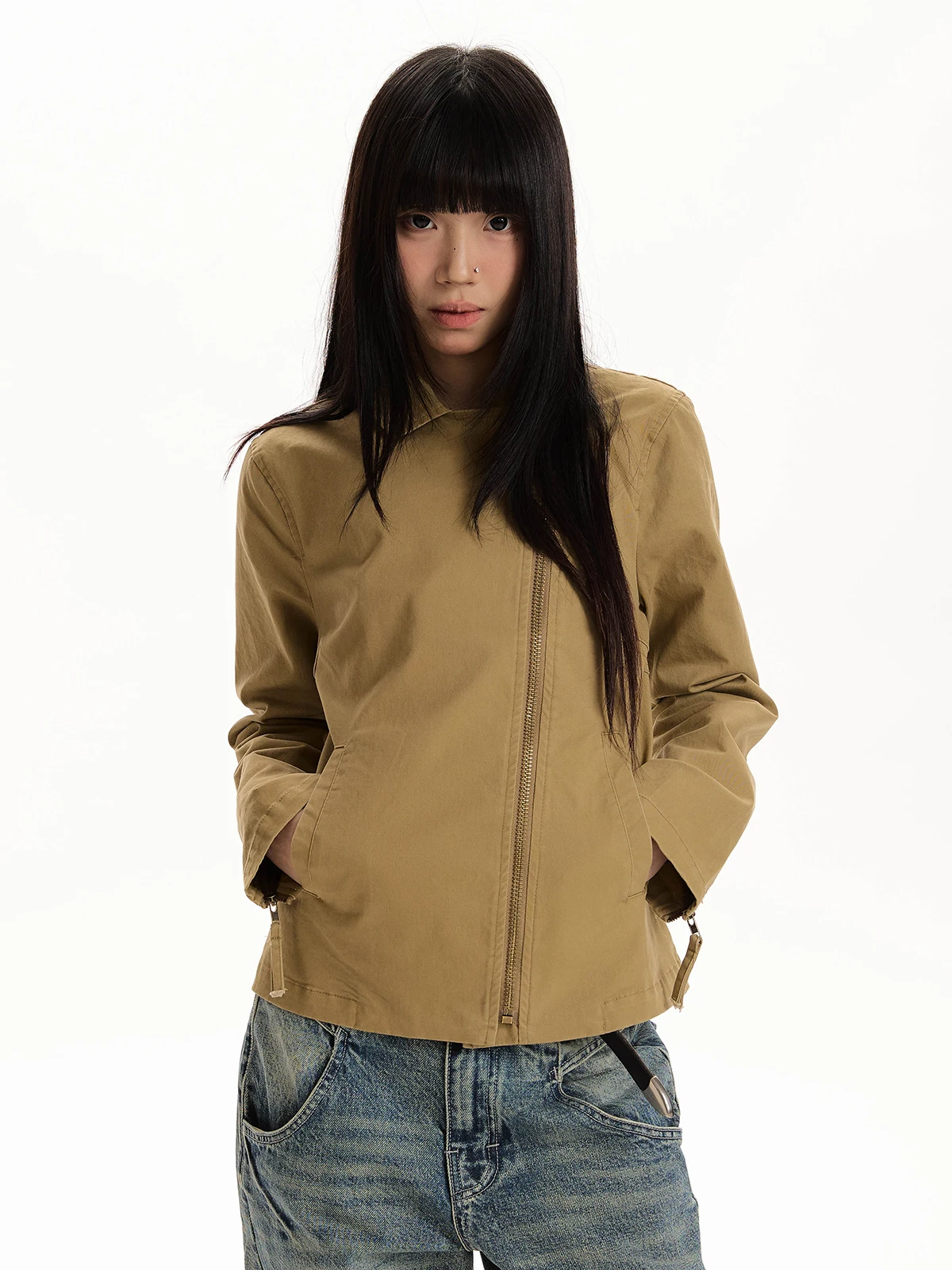 Jaqueta Feminina Aket Retrô Estilo Workwear Cleanfit Americana Neutra para Motocicleta com Zíper e Manga Longa