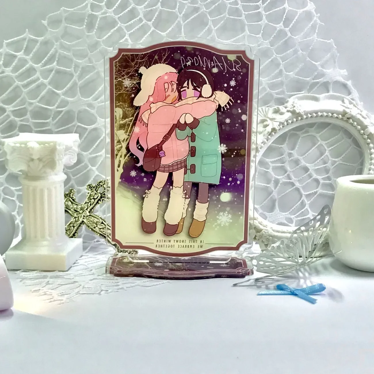 

Инопланетянин Сцена Мису Косплей Аниме Фигурка Снежный Акрил Стоячий Знак украшения для рабочего стола Аксессуары Рождественские украшения Подарок