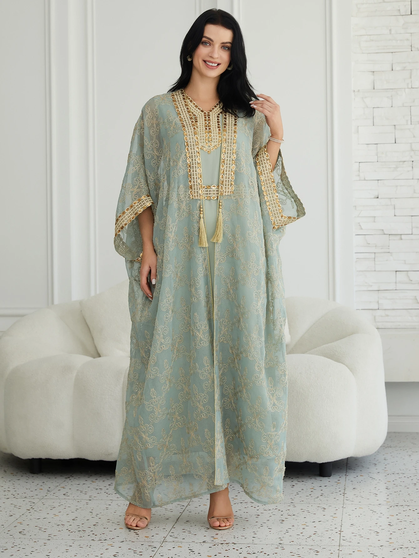 

Модный вышитый блесток Dr Дубай Ближний Восток Халат для отдыха Длинное платье с кисточками Женское повседневное вечернее платье