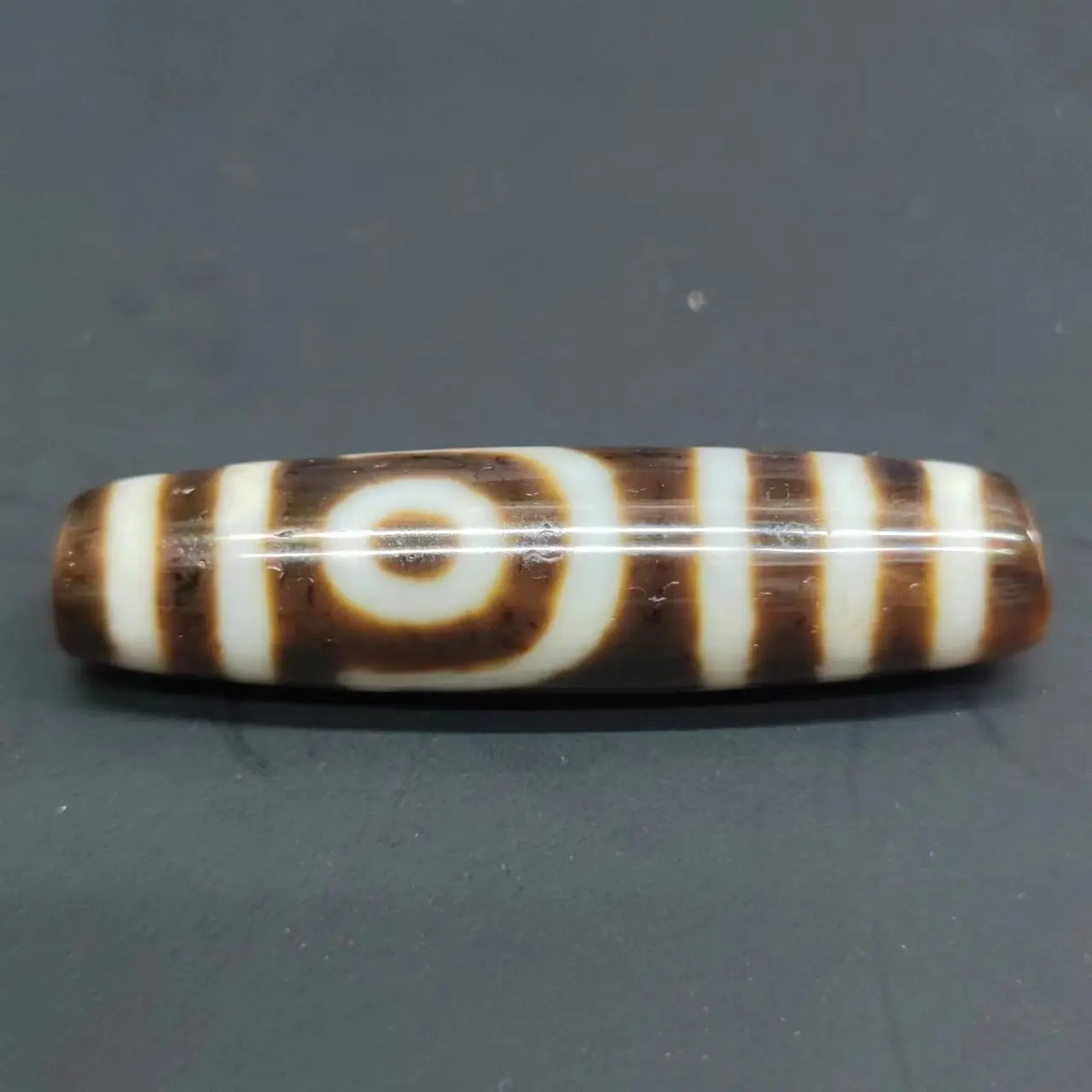 

1pcs/lot natural two-eyed agate dzi Ethnography Pure craftsmanship Weathered horseshoe lines 48*12mm amulet jewelry beads amulet