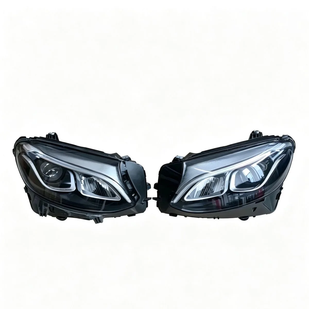 Applicable for 2016-2019 Mercedes-Benz GLC X253 headlight left/right front headlight assembly, car front light cover replacement
