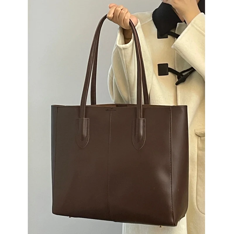

Large Capaci Tote Bag Commuter Class oulder Bag Sli Versatile Underarm Bag Mother Bag Magnetic Bule Closure Soft Le...