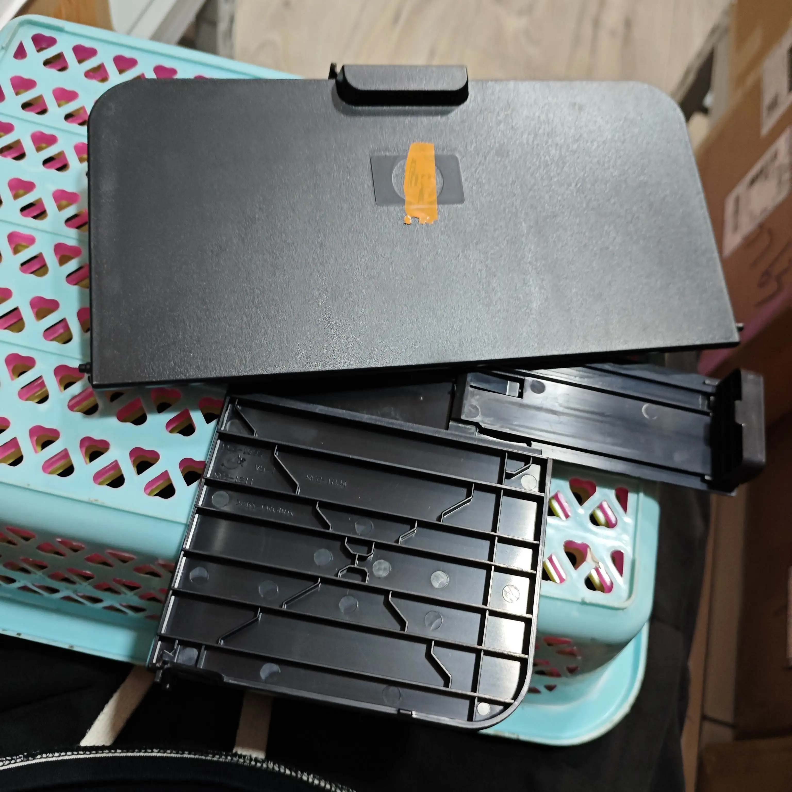 

10PCS RC2-1234 RC2-1211 PAPER DELIVERY TRAY ASSEMBLY for HP P1005 P1006 P1007 P1008 P1102 P1102w P1106 P1108 1102W