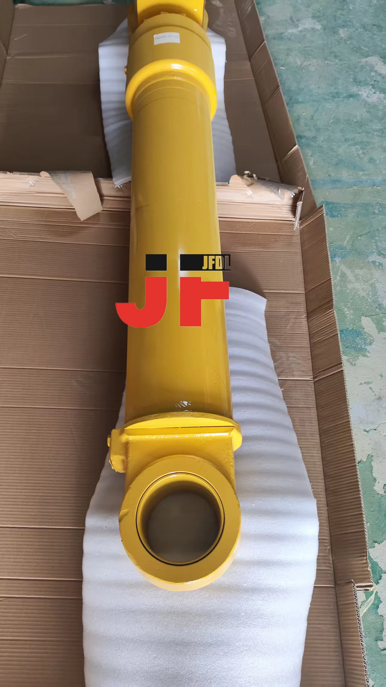 قطع غيار ما بعد البيع الجديدة قطع غيار ماكينات البناء اسطوانة ASS'Y 707-01-0H990 متوافقة مع WA600 707-01-0H990