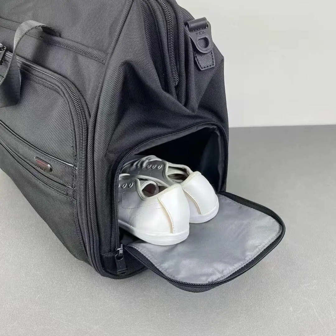 Sports Travel Tote, Golf & Fitness Duffel with Shoulder Strap, Dedicated Apparel Compartment 223126