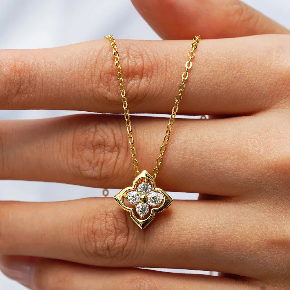 Luxury 100% Real 18k Gold Four Diamond Pendant Lady Moissanite Necklace