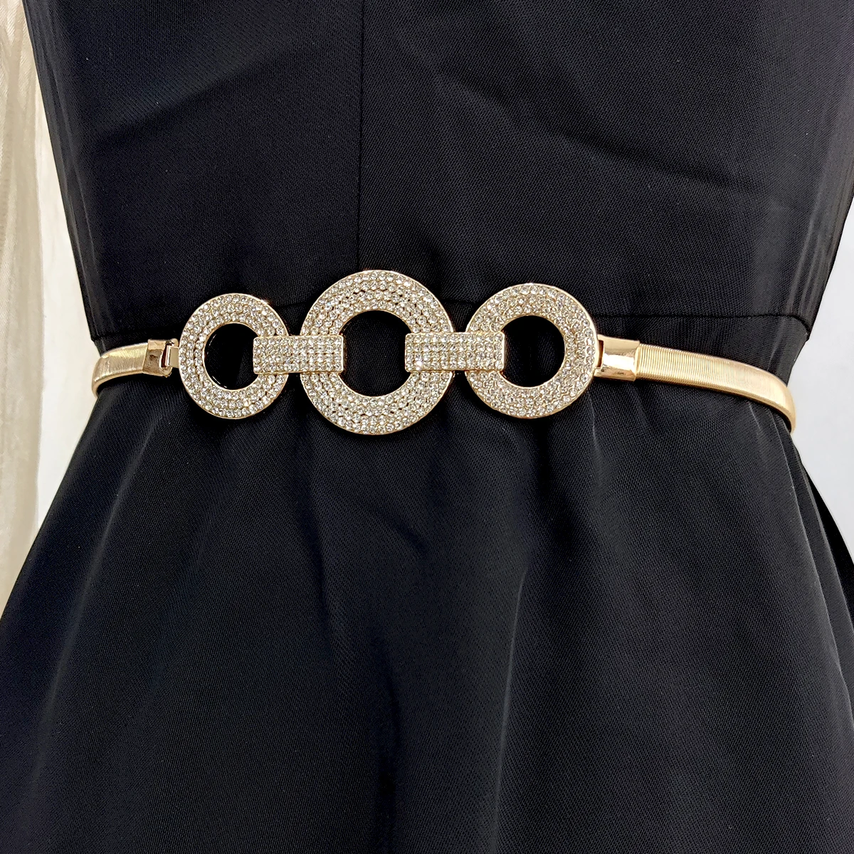 Modny elastyczny złoty łańcuszek do paska Rhineston designerskie paski dla kobiet wysokiej jakości luksusowa marka rozciągliwa sukienka z paskiem metalowy Riem