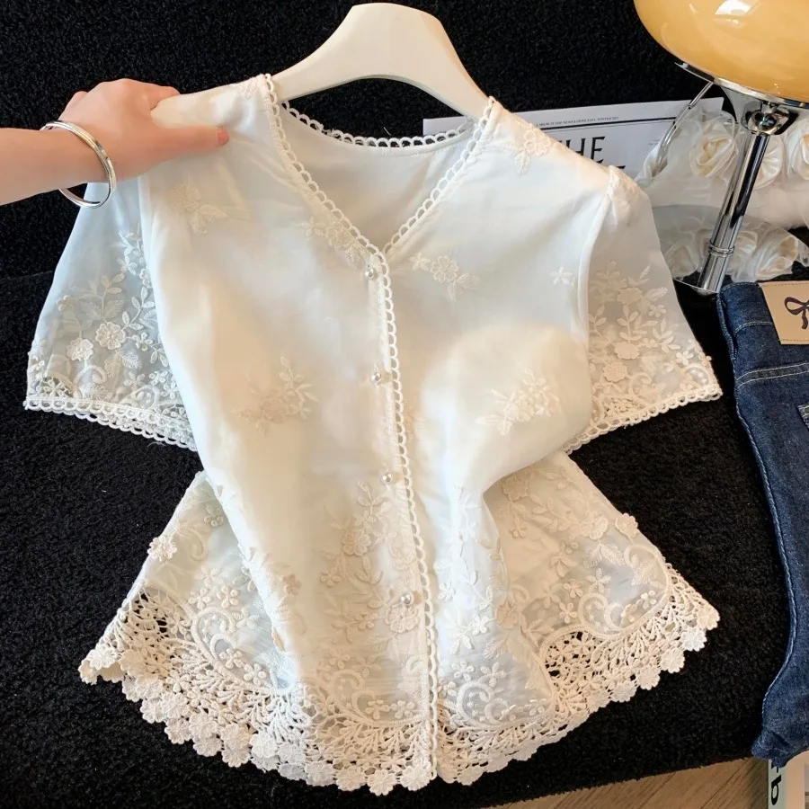 

Sweet And Stylish Embroidered Bubble Sleeve Shirt round Neck Top for Women Summer 2026 Fashionable Youthful Short Sleeve Blouse