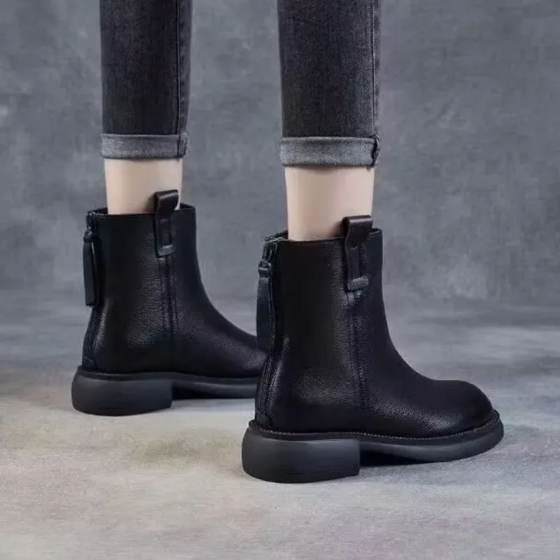 Botas curtas de zíper de pelúcia feminino, na moda e na moda, Versátil, Outono, Inverno, Novo, 2024