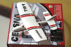 Ogień sprzedaż Volantex RC TW-781 Mini Cessna 2Ch podczerwień kryty samolot RC (bez baterii) z kontrolerem nadajnik radiowy