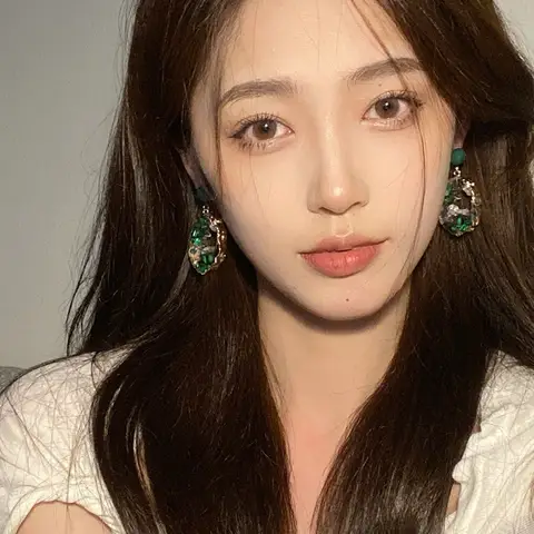 8 best sales örhängen med strassten - №2