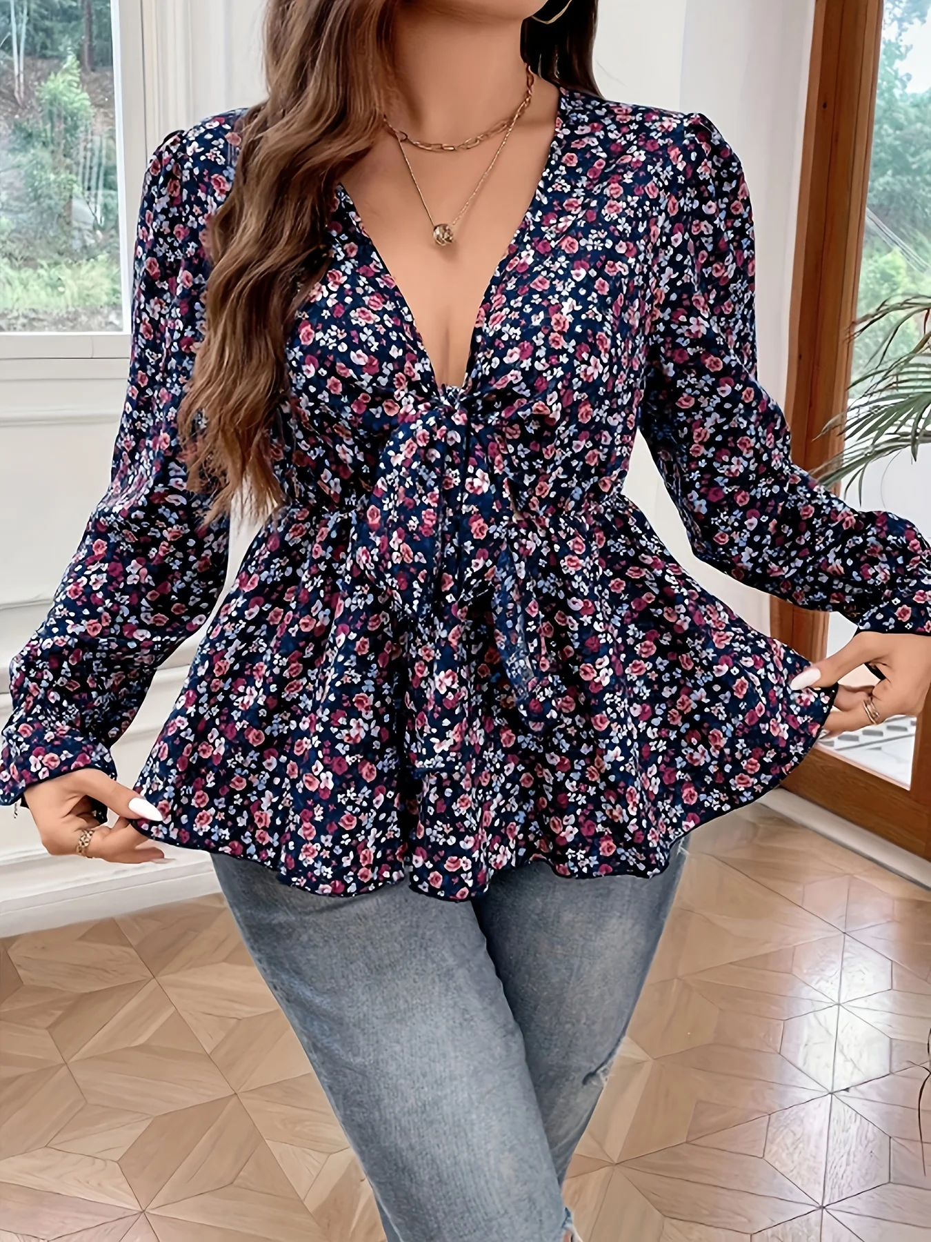 ผู้หญิงขนาดบวกทอเสื้อฤดูใบไม้ผลิและฤดูร้อน