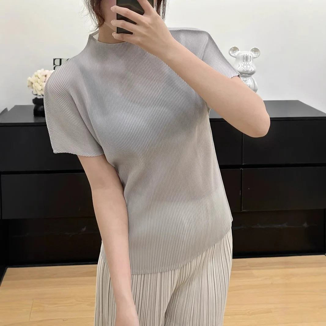 

Miyake плиссированные черные футболки с полувысоким воротником, женские весенне-летние корейские модные повседневные топы, дизайнерская эстетичная одежда