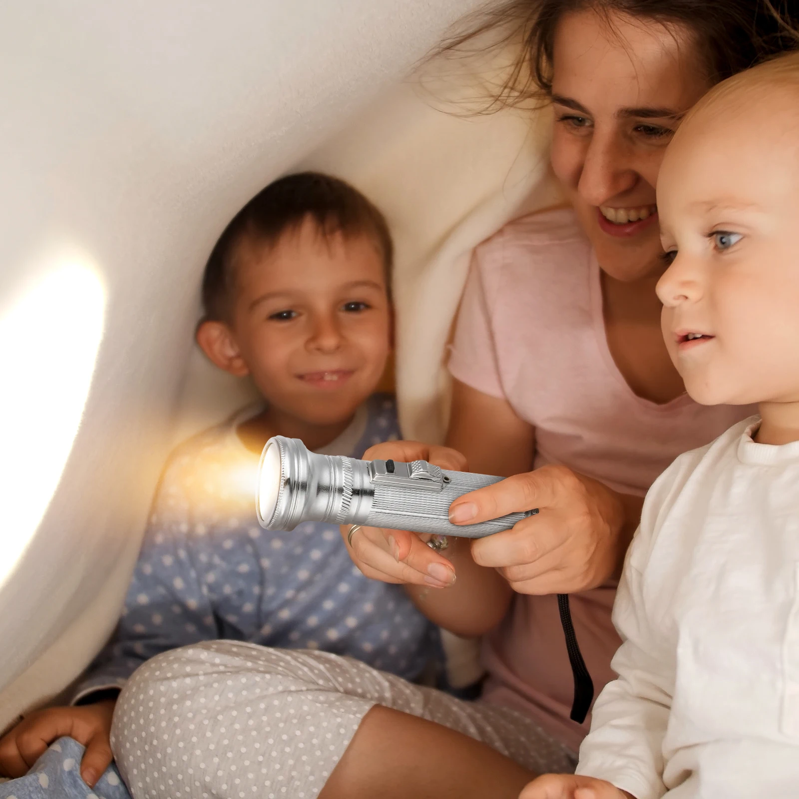 

Retro Metal Flashlight Small Vintage Style Lantern Silver Iron Outdoor Camping Props Old Fashioned Handheld Torch