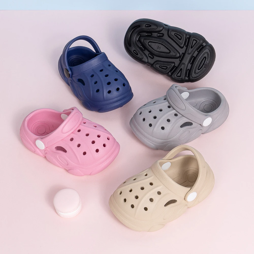 Sandali per bambini scarpe con foro colori classici con morbide pantofole antiscivolo per bambini possono fai da te per scarpe da spiaggia per