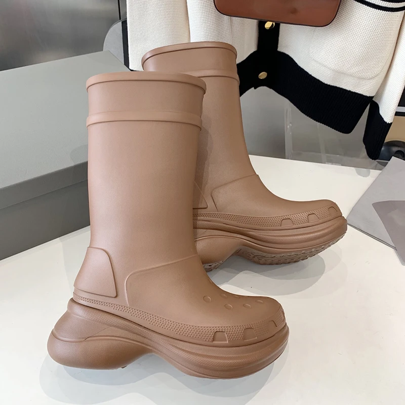 Unisex Thick Bottom Knee High Boots Rubber Waterproof Round Toe Platform Flat Slip on Long Rain Boots Jelly Color Couples Shoes