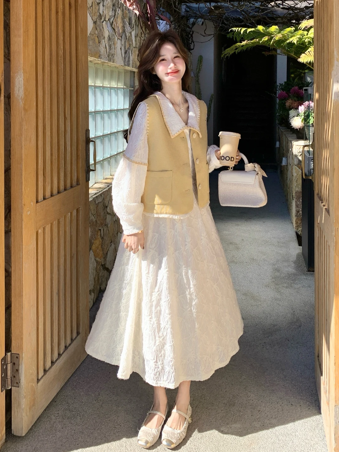 

Sweet First Love Feel Lace Dress Set Women's Spring Autumn New Style Light Yellow Vest Two Piece Set High Waist Short Length