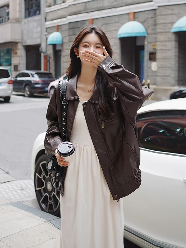 Nouvelle veste cool en similicuir PU pour femme, couleur café, printemps-automne, style tendance, fermeture éclair, coupe ample, manches longues, best-seller