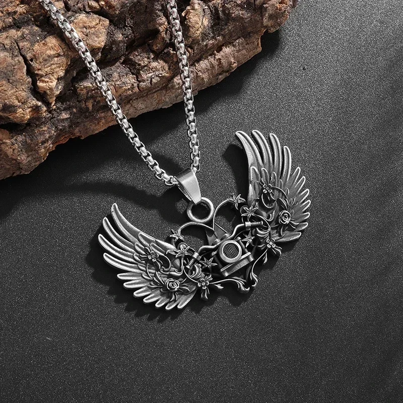 Retro Gothic Style Evernight Rose Mechanical Wings Amulet Pendant Necklace Personalized Accessories Suitable for Men and Women