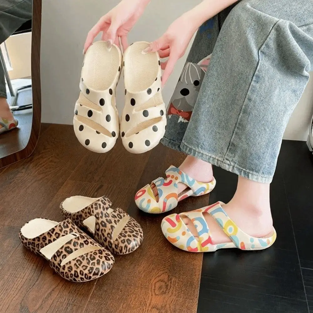1 Pair EVA Material Women’s Slippers Anti-Collision Toe Cap Non-Slip Sole EVA Slides Lightweight Cushioning Closed Toe Design