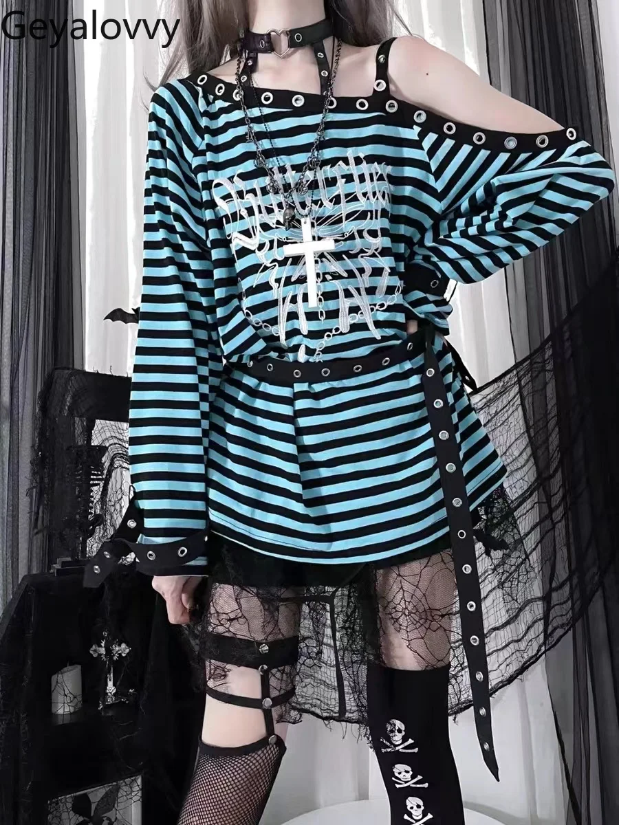 Subculture Punk Y2k Hottie Retro T-shirt a righe con stampa off-the-spalla Top da donna a maniche lunghe a contrasto allentato alla moda
