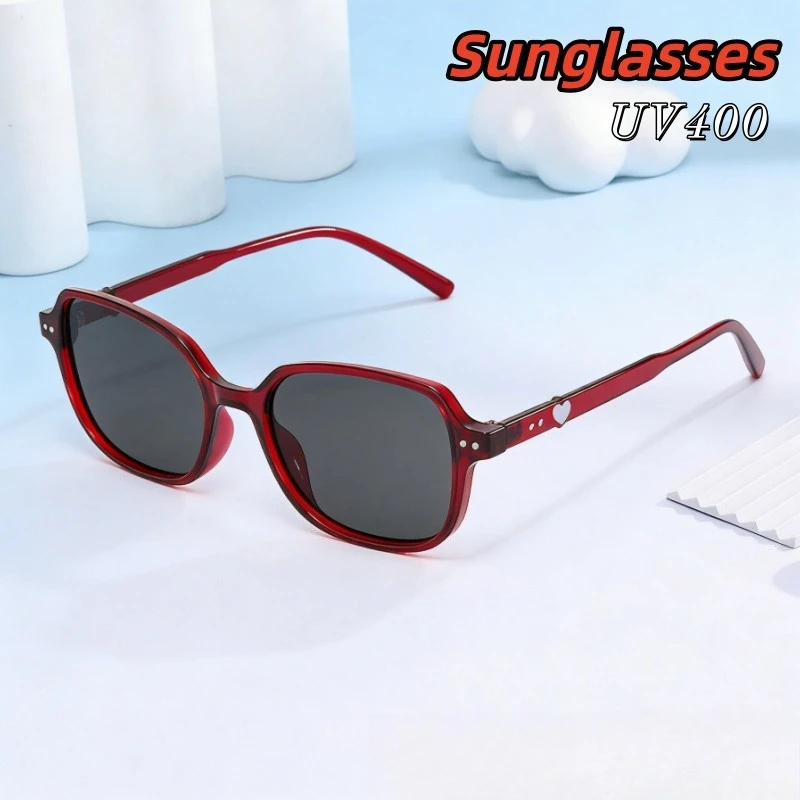 

Large Frame Square Sunglasses Unique Heart-shaped Eyewear Decorative Feet Fashionable and Versatile Sun Protection Shade Glasses
