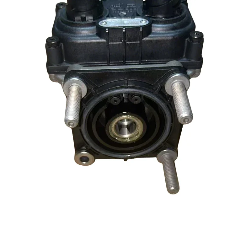 Foot Brake Valve Brake Signal Transmitter Brake Pedal 4800030040 1677510 12F1508183AA 1102408021 Truck Spare Parts
