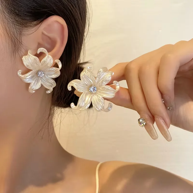 20pcs White Big Iris Flower Beads Charms for Jewelry Making Handmade Necklace Earrings Key Chain Additions view 6