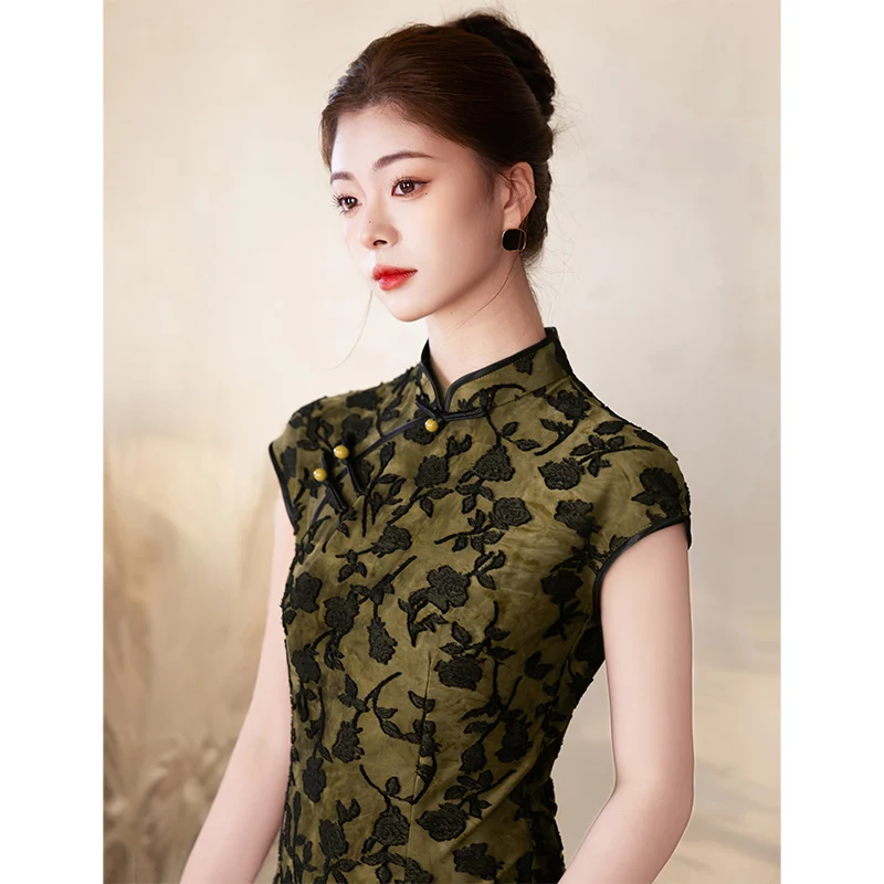 

Ele Traditional anghai Velvet Daily Simple Vintage High-Quali Women's Faion ow Performance Long Qipao