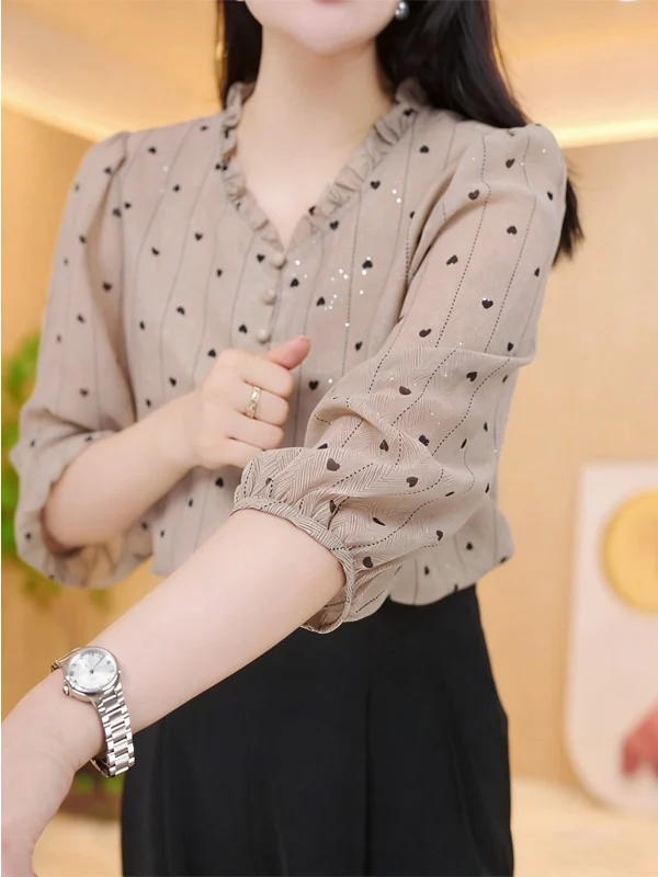 

Casual Style Floral Print Shirt Women's Five-Quarter Sleeve Floral Lace Hemline Fashionable Lightweight Summer Top Slimming V...