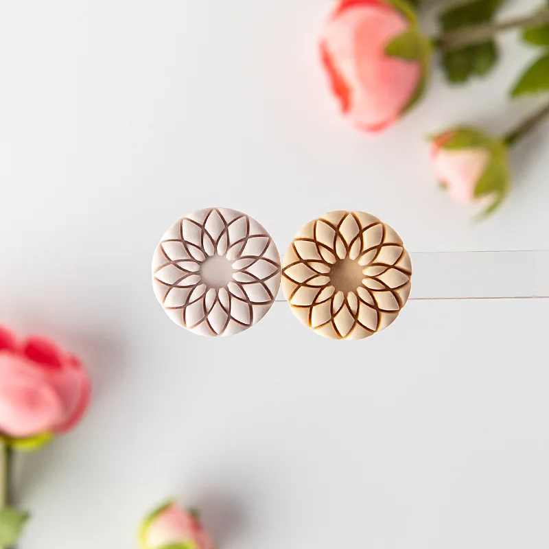 Mandala Circle Clay Cutter Flower Polymer Clay Earrings Embosser Cutters DIY Clay Tools for Earring Jewelry Pendant Making