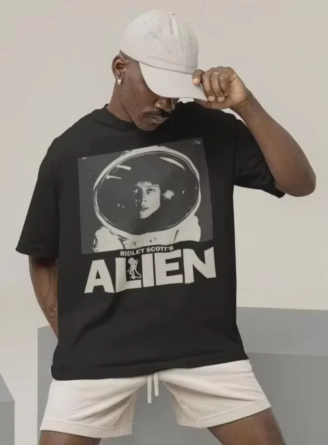 2026 New Horror Movie Men Women Short Sleeve T Shirt, 1979 Alien Movie Vintage Graphic Crew Neck Casual Tops